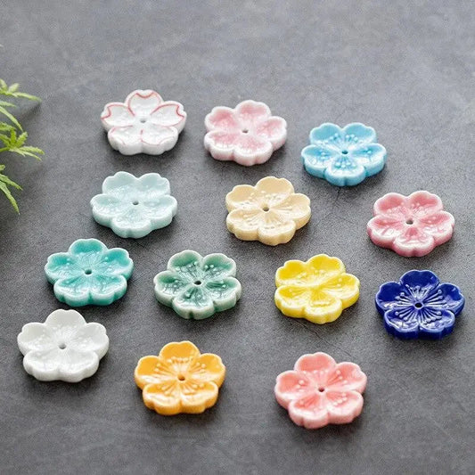 Eleganter Keramik-Sakura-Räucherstäbchenhalter für Aroma Diffuser & Heimdekoration